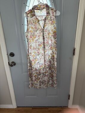 Spense Sleeveless Floral long shirt